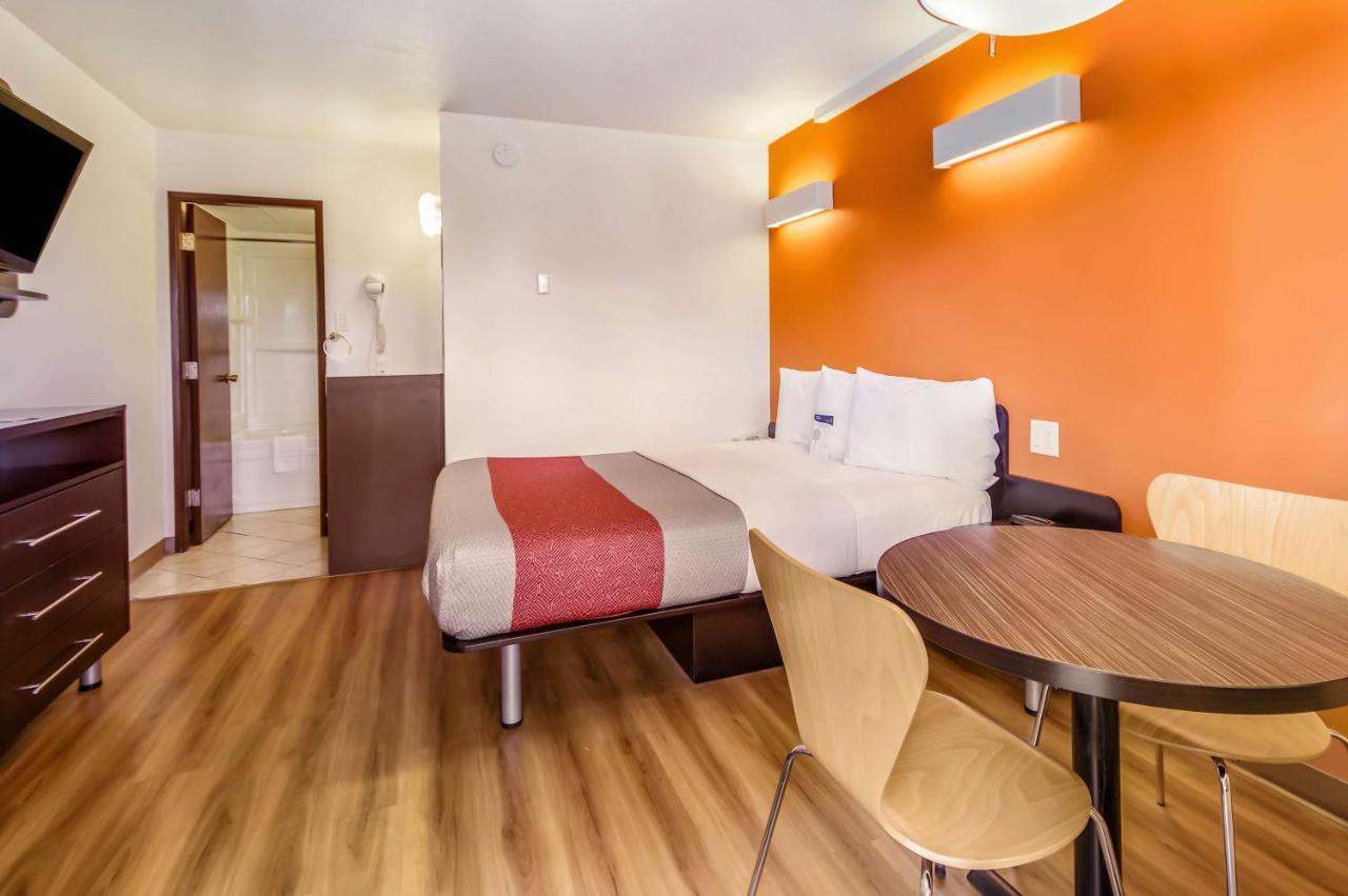 Motel 6-Lethbridge, Ab Экстерьер фото