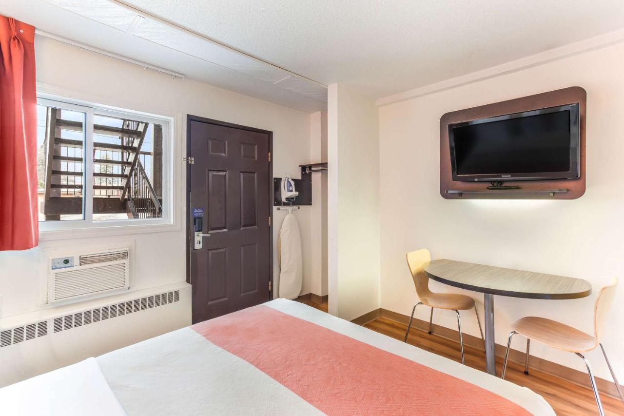 Motel 6-Lethbridge, Ab Экстерьер фото